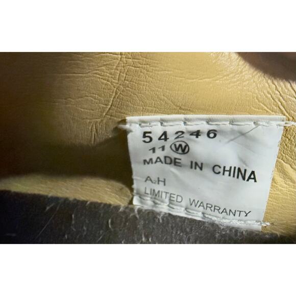 FOOTJOY CONTOUR SERIES
MEN'S 11 WIDE GOLF SHOES 542446
BROWN~WHITE LEATHER - Picture 2 of 12